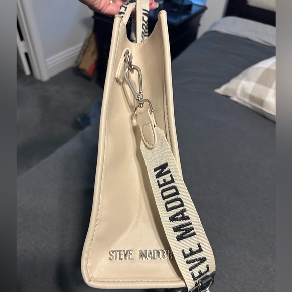 Steve Madden BSantam Tote Bag - Picture 8 of 11